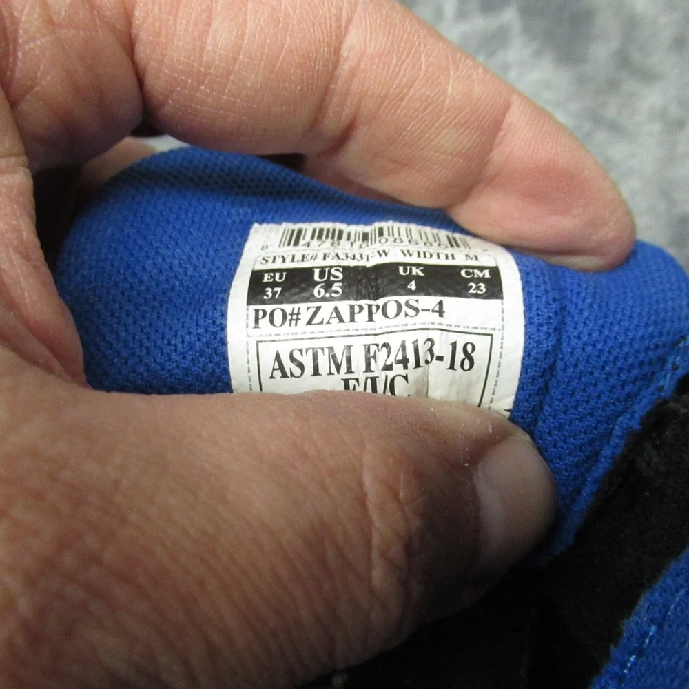 Carhartt couple blemish
